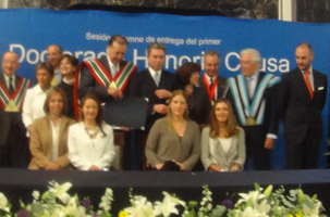 Representantes de nuestras comunidades estudiantil, docente, directiva y administrativa.